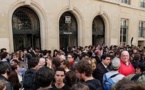 Francia indignada por muerte de joven izquierdista golpeado por cabezas rapadas