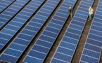 UE alcanza solución amistosa con China en disputa sobre paneles solares