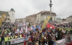 Más de 100.000 manifestantes en Varsovia contra el gobierno