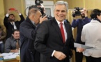 Gran coalición se mantiene en el poder en Austria con estrecho margen