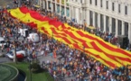 Decenas de miles manifiestan contra independentismo en Barcelona