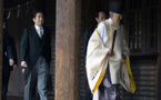 Primer ministro japonés visita santuario Yasukuni, algo "inaceptable" para China