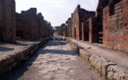 Se desprenden pedazos del Templo de Venus de Pompeya