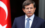 Davutoglu formalmente elegido jefe del partido gobernante en Turquía