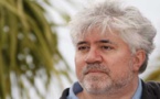 Almodóvar, premiado en Francia, sueña con hacer cine hasta el final