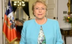 Bachelet cambia el eje de la agenda y anuncia nueva Constitución