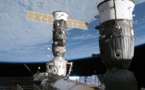 El carguero espacial Progress consigue acoplarse a la ISS para reabastecerla