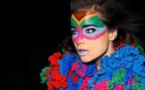 Tras anular conciertos, Björk dice que está trabajando en nuevas canciones