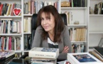 Quedan muchas historias que contar de la dictadura, dice chilena Carla Guelfenbein