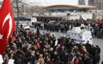 Diario turco de oposición bajo tutela judicial adopta línea progobierno
