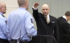 Breivik se declara nazi "hasta la muerte" y acusa a Noruega de querer matarlo