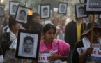 En solitaria lucha, padres de Ayotzinapa apuestan a la presión internacional