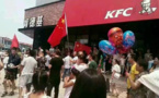 Protestas contra EEUU en varios restaurantes KFC de China